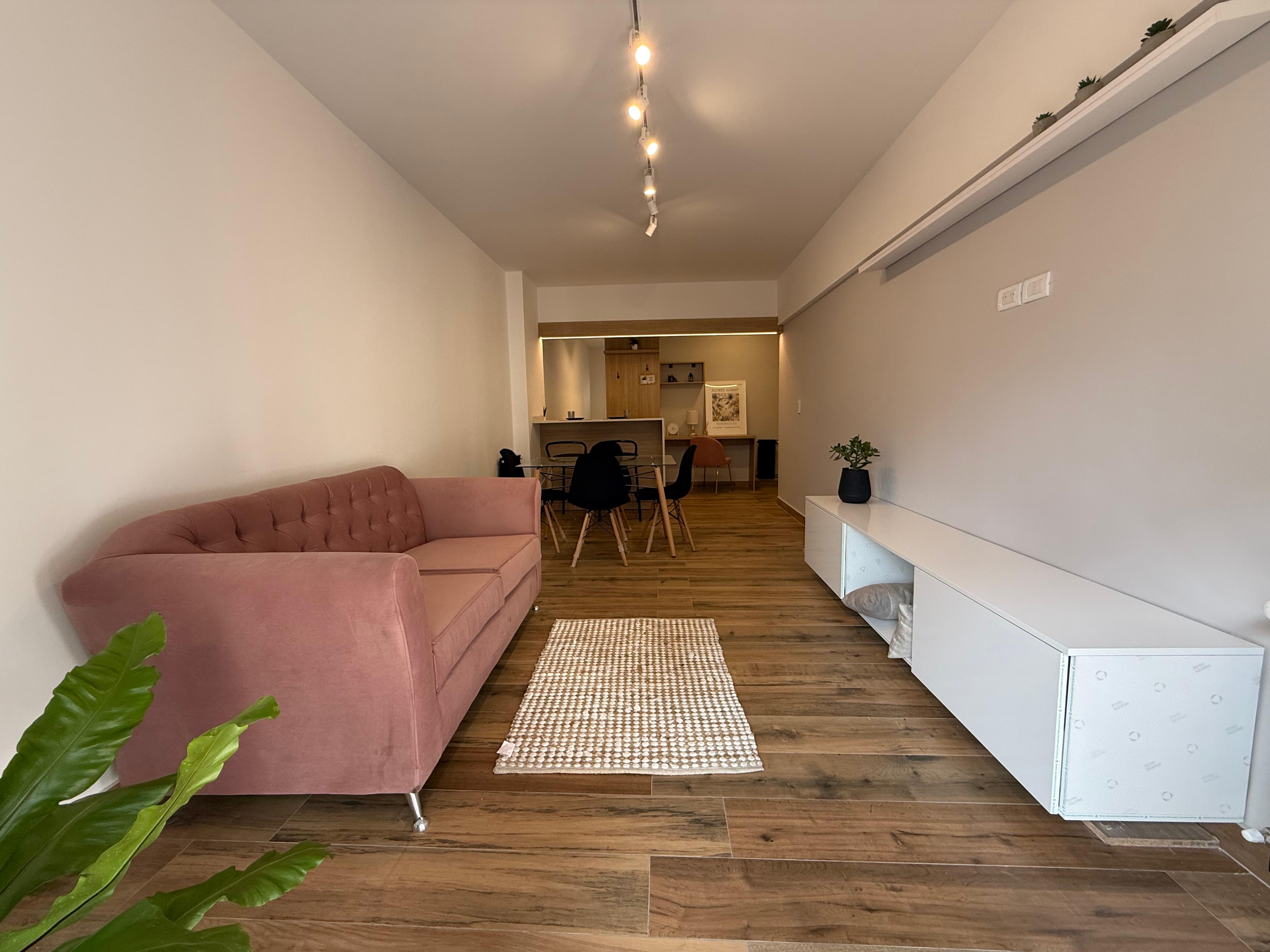 Venta Departamento 3 Amb C/ Balcón Al Frente y Cochera - Aldrey